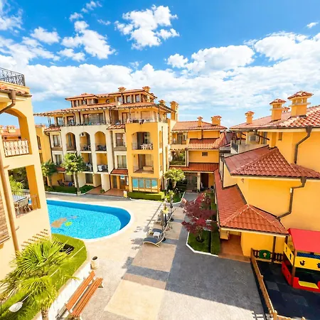 Апартамент Marina Private C7 *