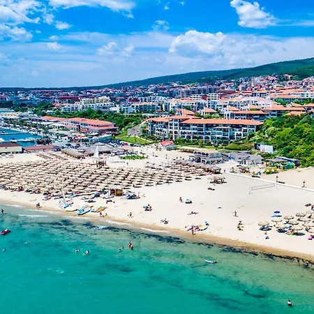 Marina Private C7