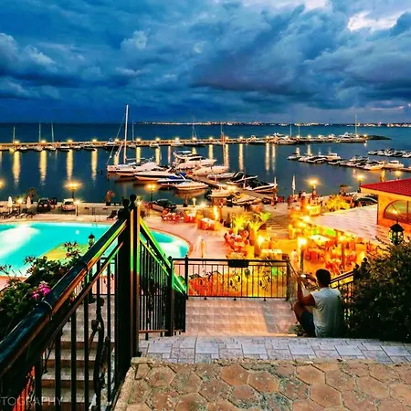 Marina Private C7 Апартамент *